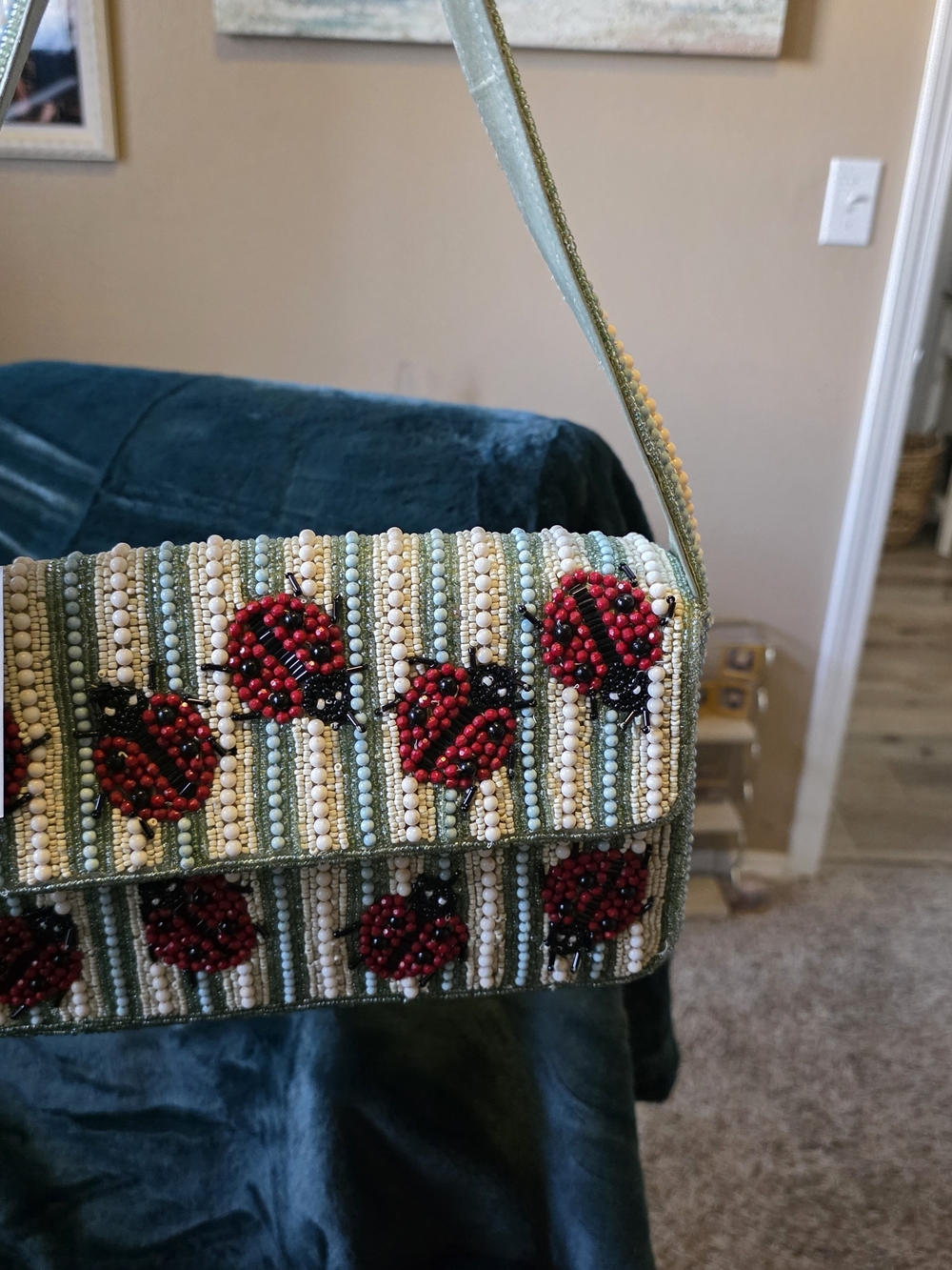 Beaded Ladybug Bag in Red and Cream - Picture 7 of 7